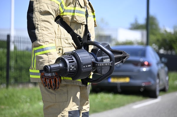 Carrying Strap CST01_1181x787px_2_NR-28596-1